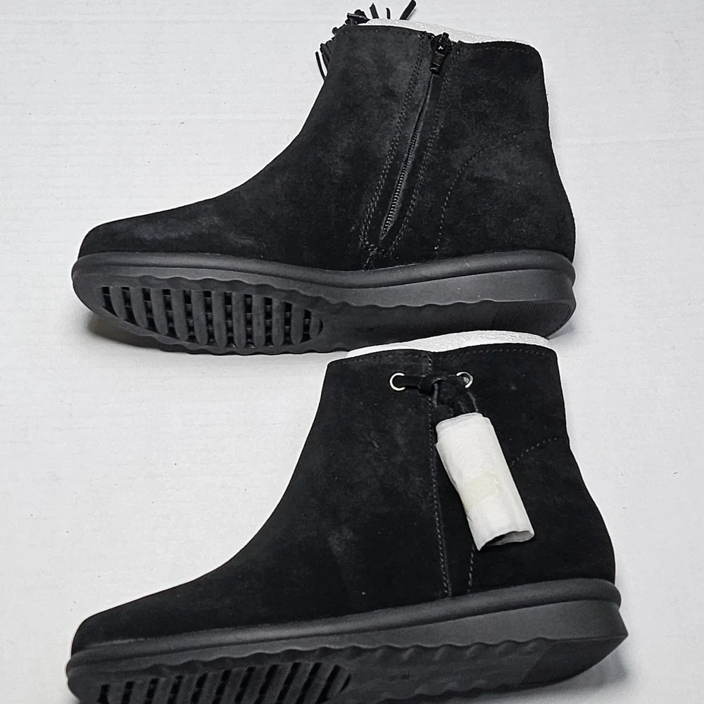 Vaneli‎ Sport Dommie Black Suede Ankle Boots Side Zip Wedge Booties Womens 6.5W